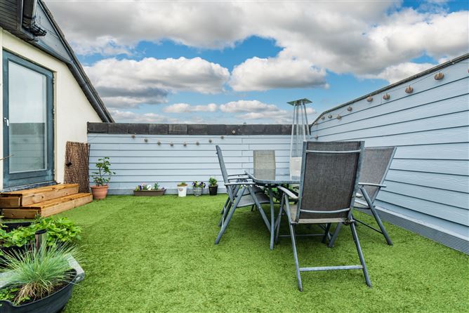 https://photos-a.propertyimages.ie/media/8/7/0/4935078/f991ac83-a260-44ce-95e4-37bb53247c4e_l.jpg