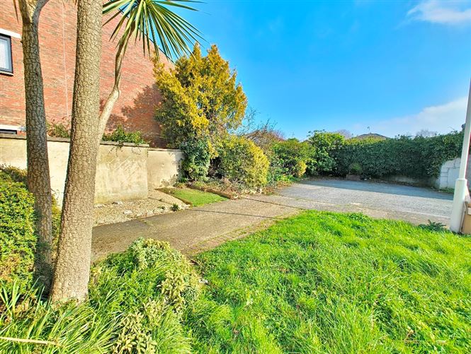 12 Park Court, Glenageary Heights, Glenageary, County Dublin
