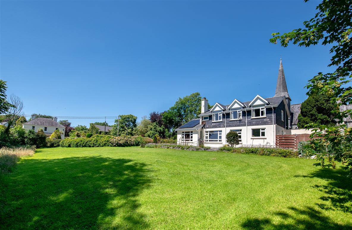 The Bell Height, Kenmare, Co. Kerry, V93 YV91