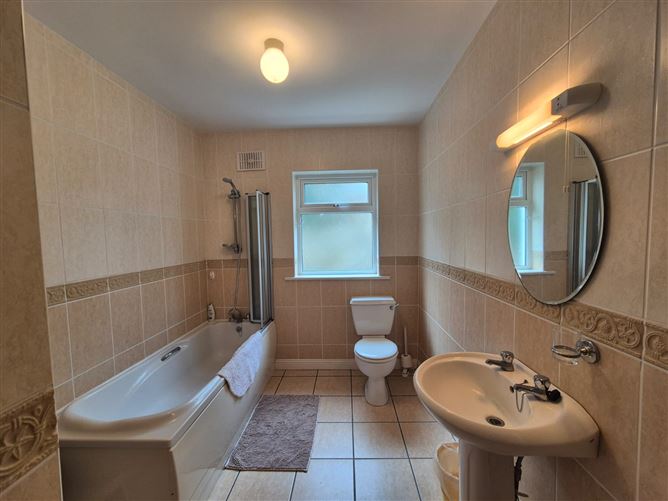 Photo 10 of 11 — 23 Rathmore, Aughrim, Wicklow