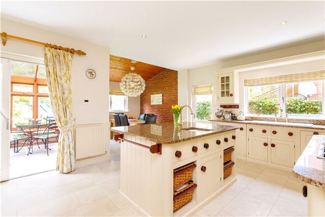 6 Pavilion Gate, Glenamuck Road, Foxrock, Dublin 18