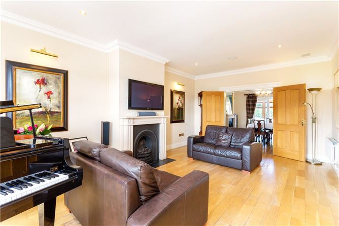 6 Pavilion Gate, Glenamuck Road, Foxrock, Dublin 18