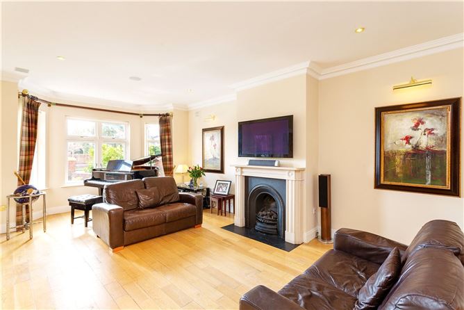 6 Pavilion Gate, Glenamuck Road, Foxrock, Dublin 18