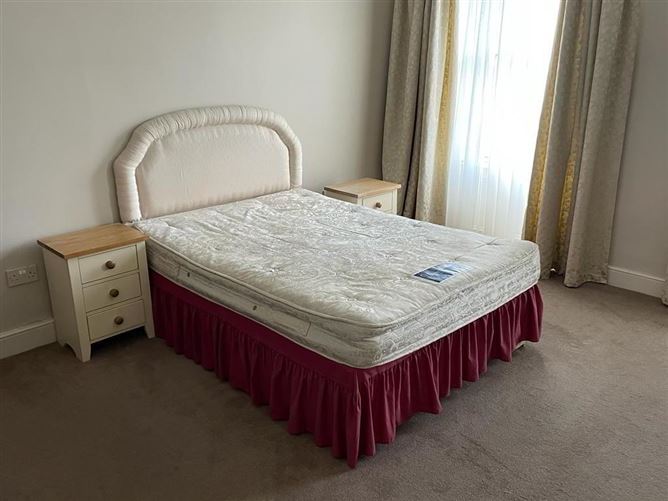 Fossway, South Mall, Lismore, Waterford