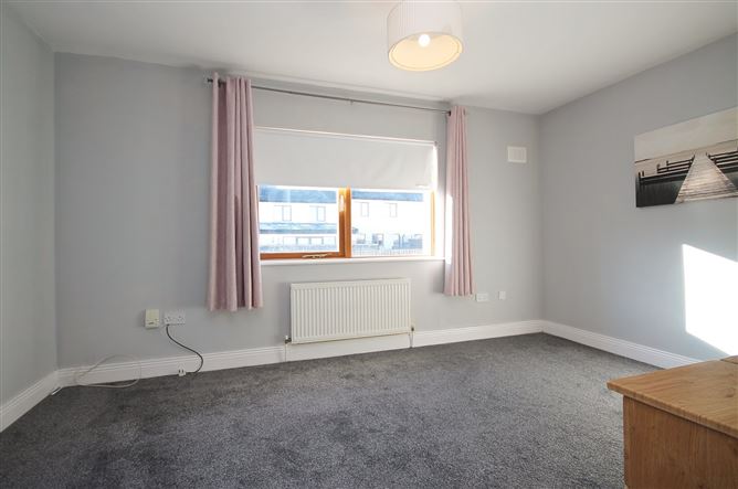 24 Hunters Grove, Hunterswood, Ballycullen, Dublin 24