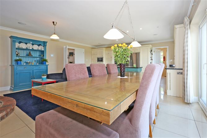Cottage Cross, Clonlara, Co. Clare
