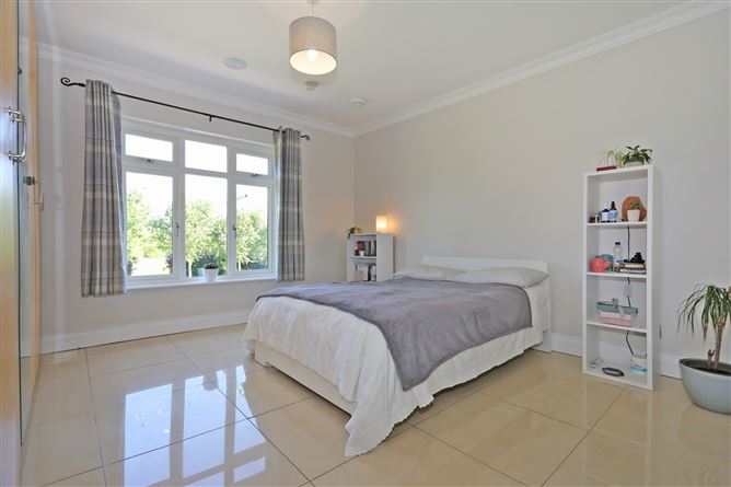 Cottage Cross, Clonlara, Co. Clare