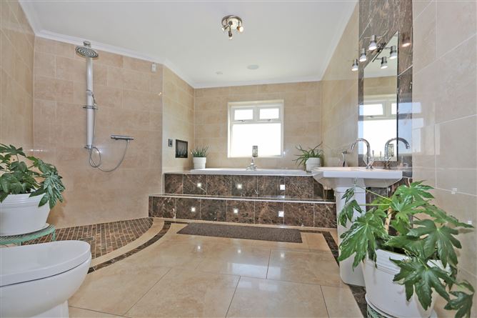 Cottage Cross, Clonlara, Co. Clare
