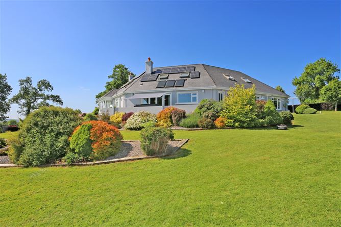 Cottage Cross, Clonlara, Co. Clare