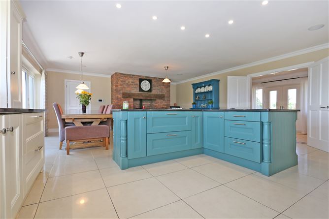 Cottage Cross, Clonlara, Co. Clare