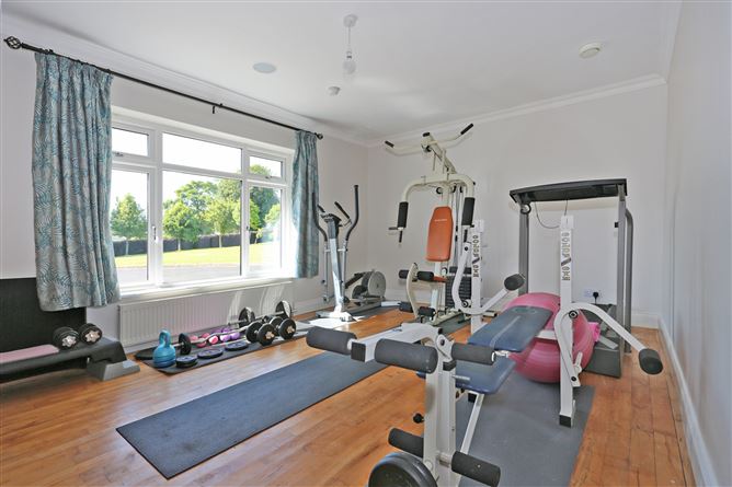 Cottage Cross, Clonlara, Co. Clare