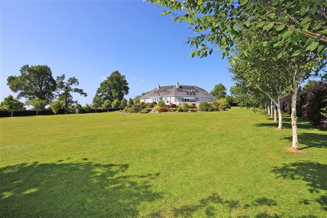 Cottage Cross, Clonlara, Co. Clare