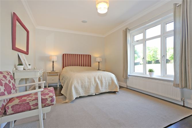 Cottage Cross, Clonlara, Co. Clare