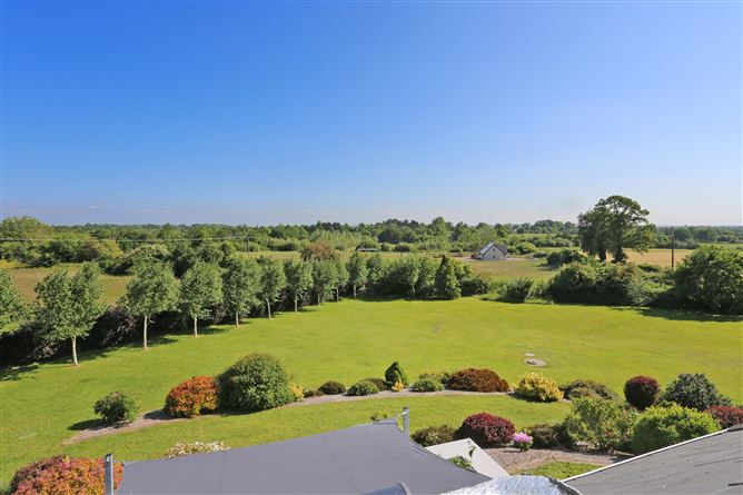 Cottage Cross, Clonlara, Co. Clare