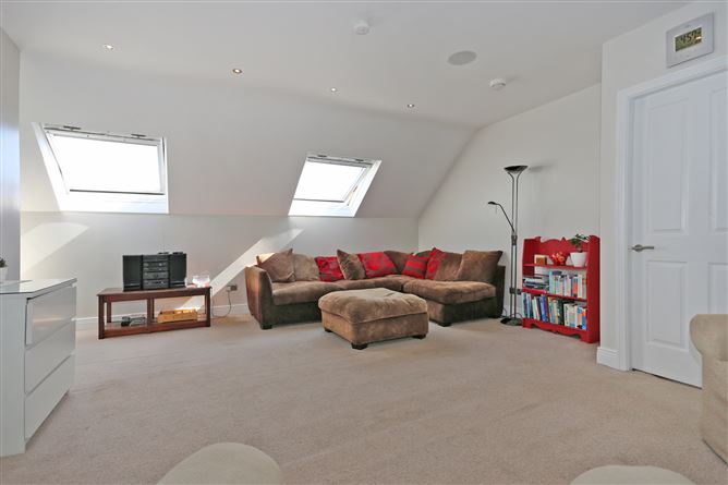 Cottage Cross, Clonlara, Co. Clare