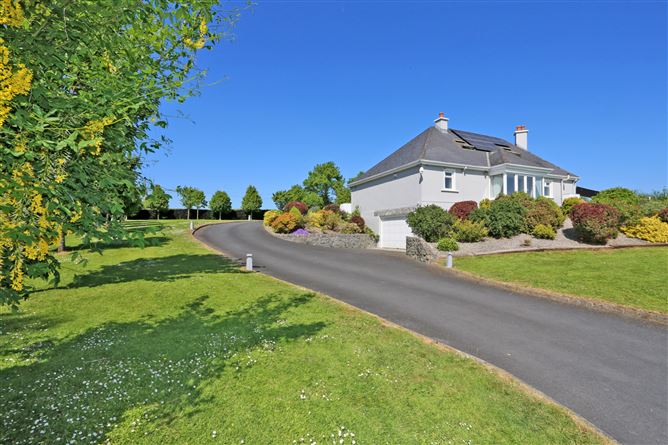 Cottage Cross, Clonlara, Co. Clare