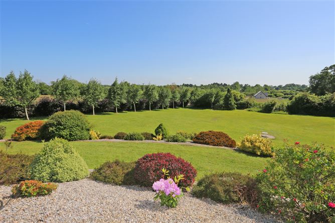 Cottage Cross, Clonlara, Co. Clare