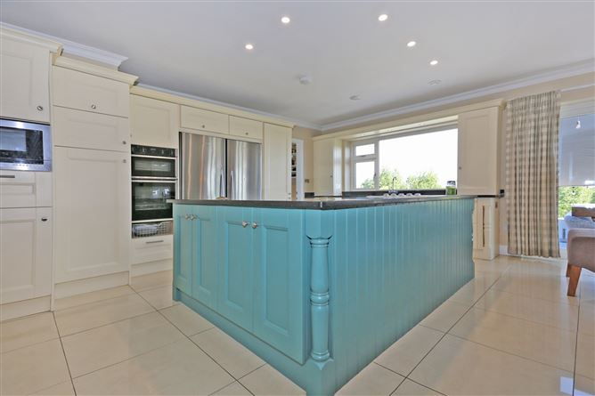 Cottage Cross, Clonlara, Co. Clare