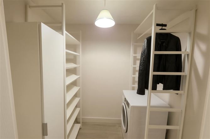 https://photos-a.propertyimages.ie/media/8/7/1/4961178/4ca04023-3133-4236-aa5e-1746340346ab_l.jpg