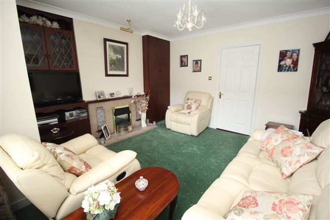 No.51 The Demesne, Longford, Longford