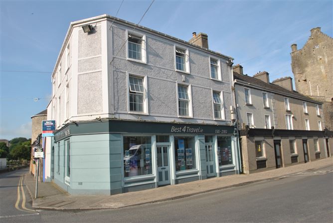 Castle House, Castle Street, Roscrea, Co. Tipperary