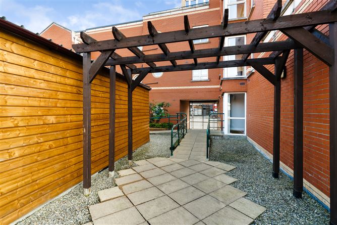 6 Liberty Court, Clanbrassil Street, Dublin 8