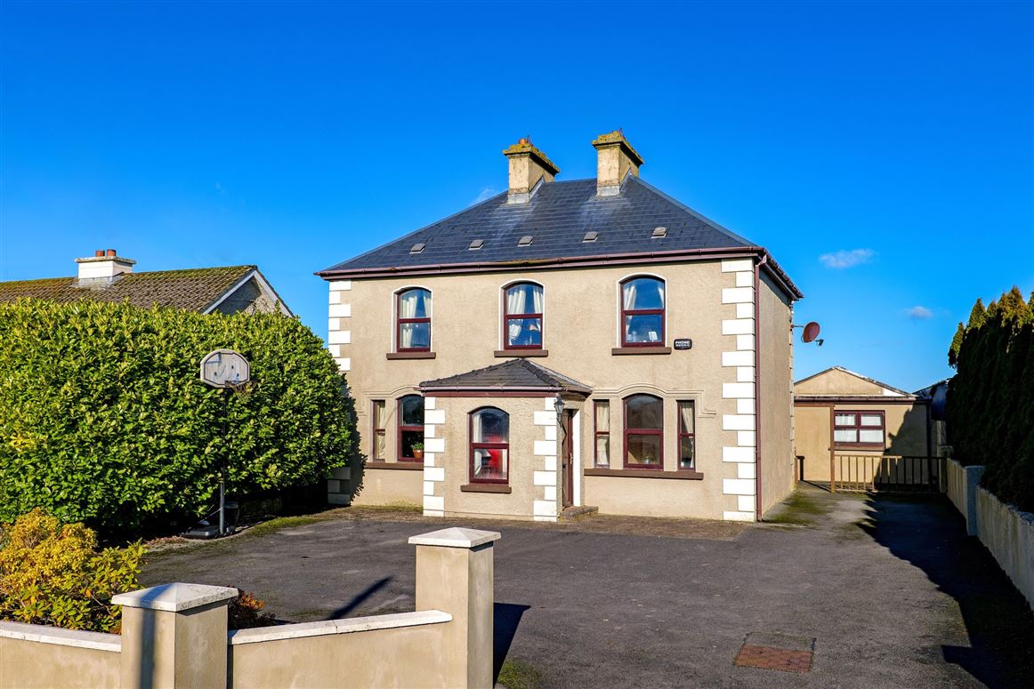 Fortfield House, Ballygaddy Road, Tuam, Co. Galway