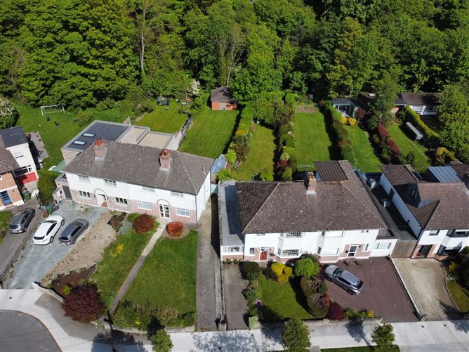 https://photos-a.propertyimages.ie/media/8/7/2/5001278/fb2c6b5b-1cf4-4169-b042-6a6fd927a2ba_l.jpg