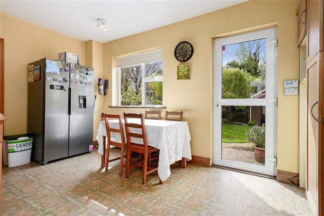 Photo 12 of 33 — 44 Castleknock Way, Laurel Lodge, Castleknock, Dublin 15