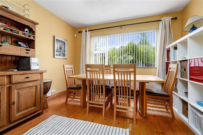 Photo 9 of 33 — 44 Castleknock Way, Laurel Lodge, Castleknock, Dublin 15