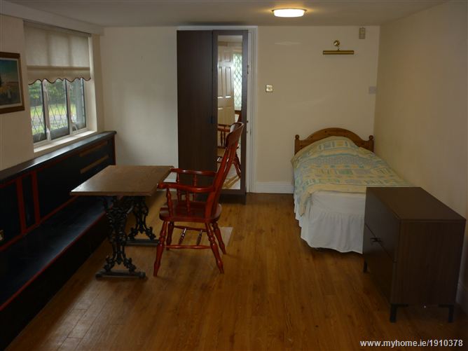 Dunroamin, Gordon Avenue, Foxrock, Dublin 18