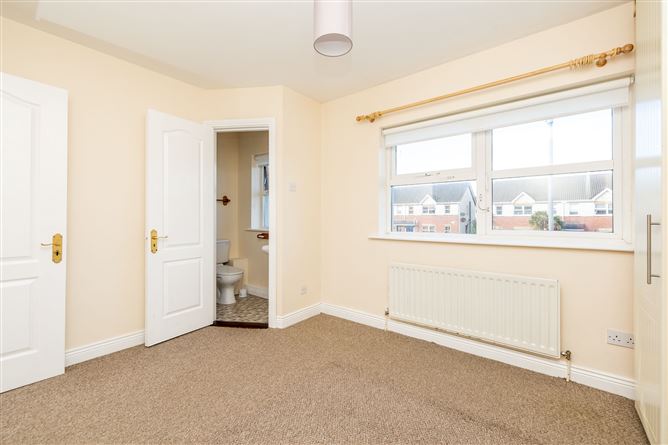 90 Thorn Chase, Rush, County Dublin
