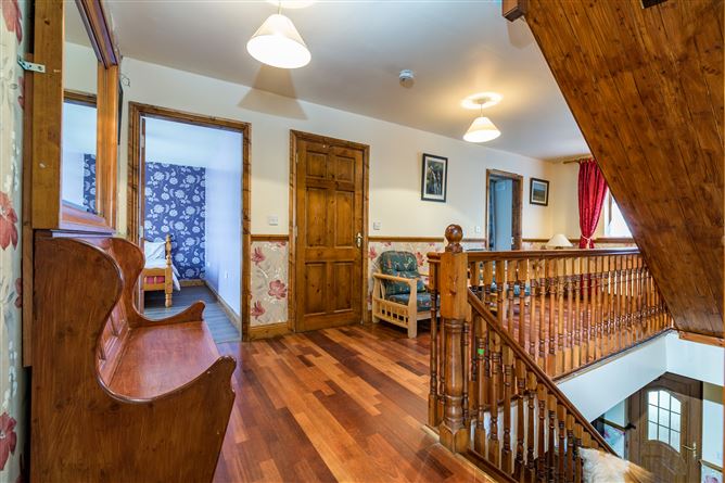 Roseanllis Village, Mountmellick, Laois