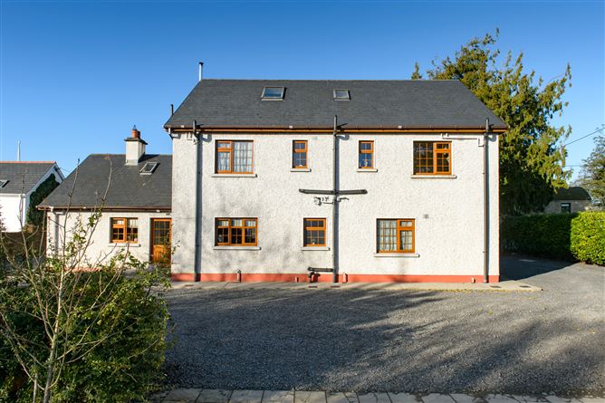 Roseanllis Village, Mountmellick, Laois