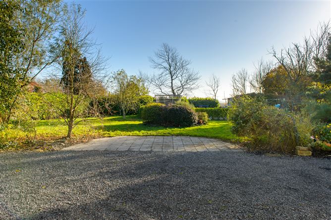 Roseanllis Village, Mountmellick, Laois