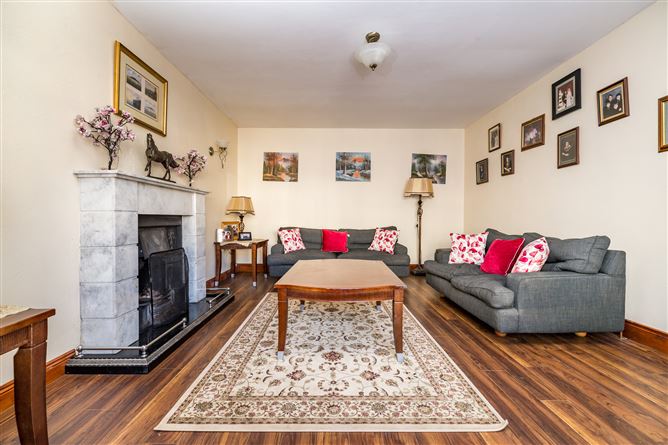 Roseanllis Village, Mountmellick, Laois
