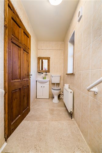 Roseanllis Village, Mountmellick, Laois