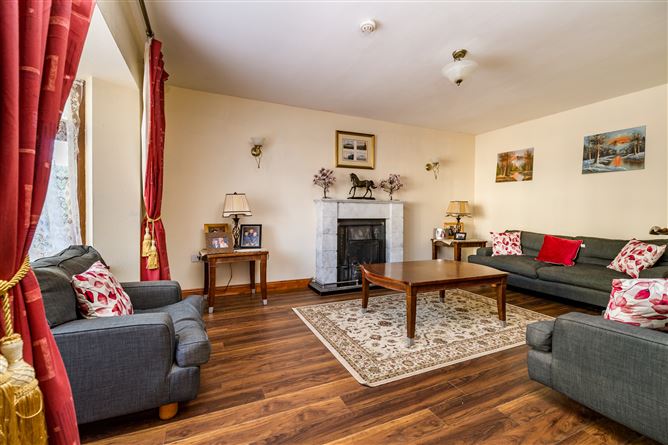 Roseanllis Village, Mountmellick, Laois