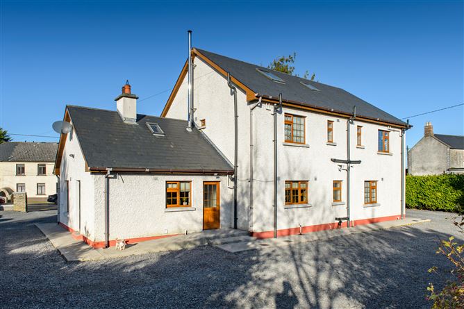 Roseanllis Village, Mountmellick, Laois