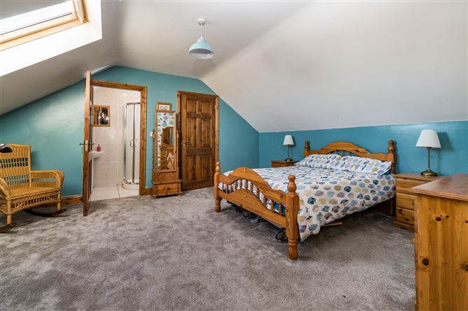 Roseanllis Village, Mountmellick, Laois