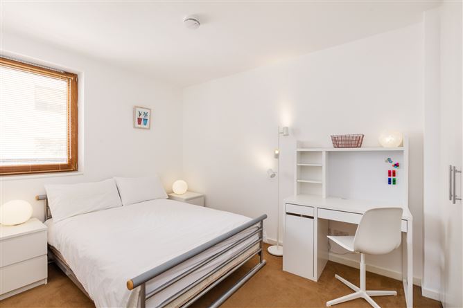 6 Block 11 Clarion Quay, IFSC, Dublin 1