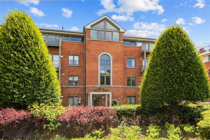 27 Cedar Lodge, Farmleigh Woods, Castleknock, Dublin 15