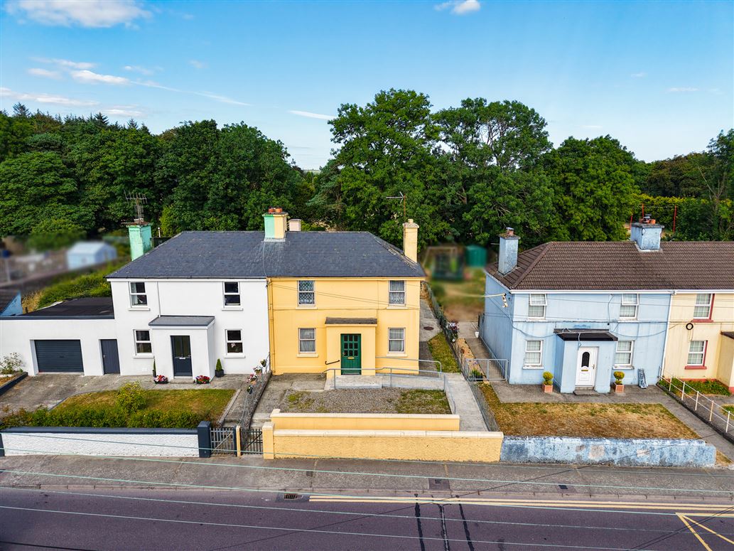 2 McCarthy Terrace, Dunmanway, West Cork