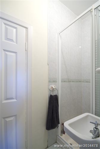 Photo 16 of 28 — 88 KINCORA GROVE, Clontarf, Dublin 3
