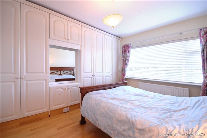 Photo 11 of 28 — 88 KINCORA GROVE, Clontarf, Dublin 3