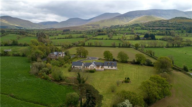 Top Road, Longford, Aherlow, Co. Tipperary