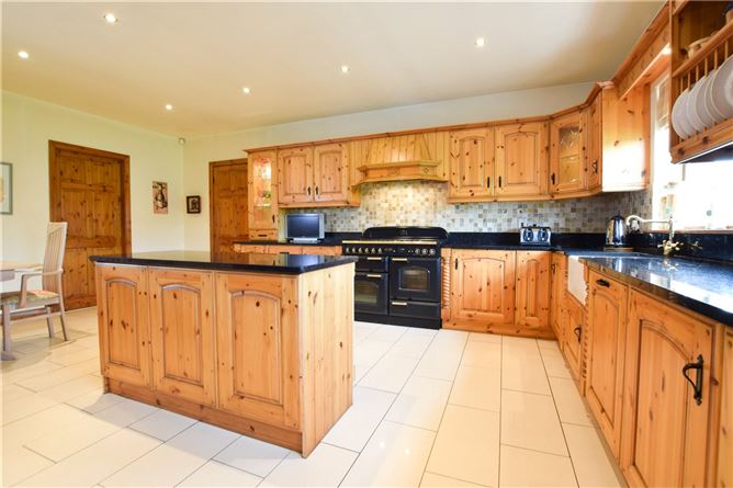 Top Road, Longford, Aherlow, Co. Tipperary