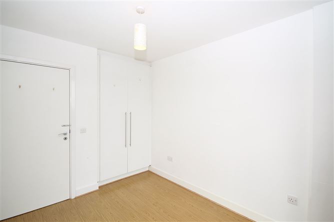 48 Allen Hall, Belgard Square, Tallaght, Dublin 24