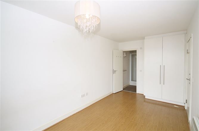 48 Allen Hall, Belgard Square, Tallaght, Dublin 24