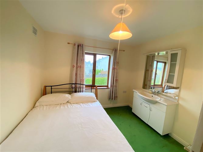 15 Creig na Coille , Oughterard, Galway